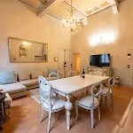 Апартаменты Tuscan Palace - Avignonesi Монтепульчано
